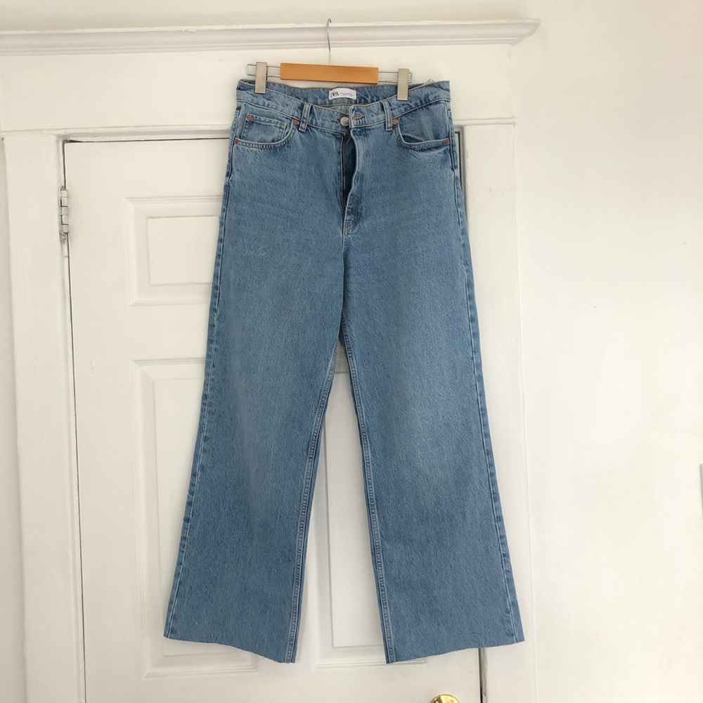 COPY - Zara straight leg high-waisted jeans